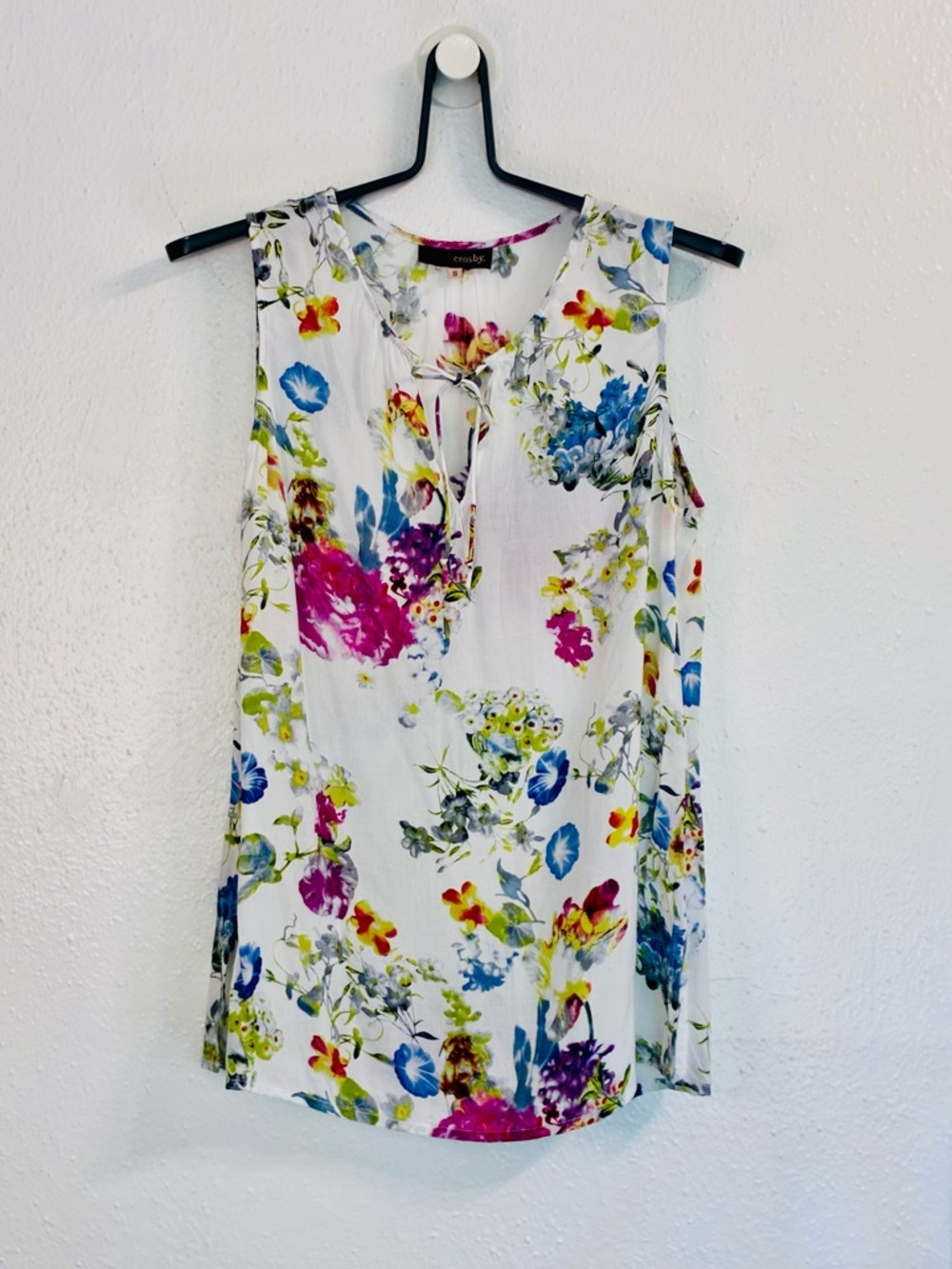 Crosby by Mollie Burch multicolor floral sleeveless blouse sz.S